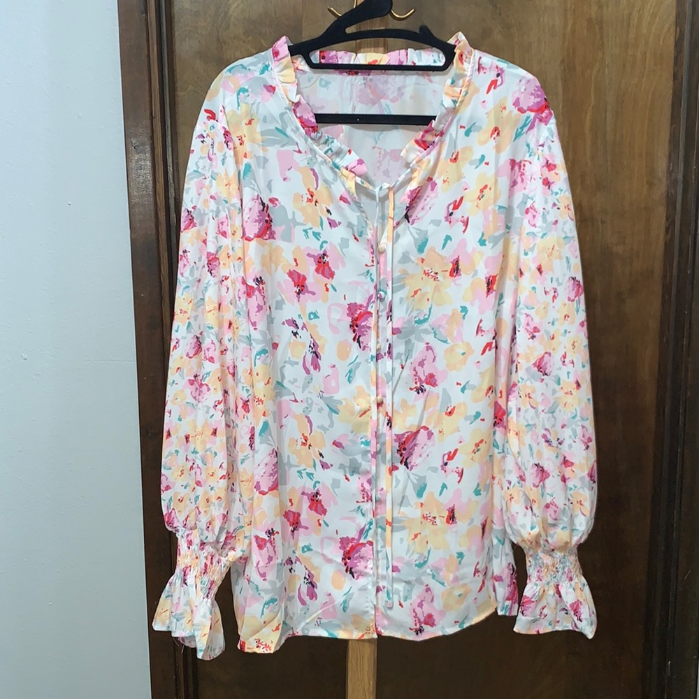 Feminine Floral Blouse